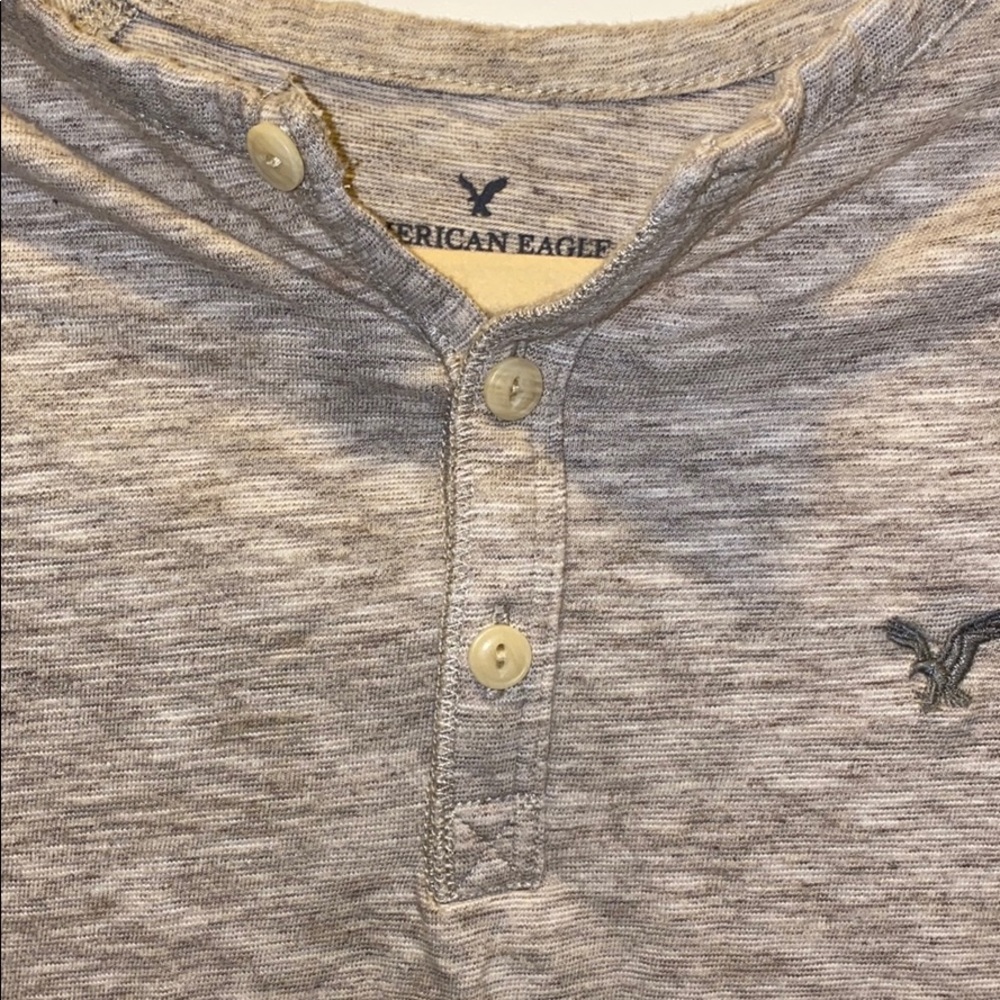 American Eagle 3 Button Shirt Tan Pattern Shirt - image 2